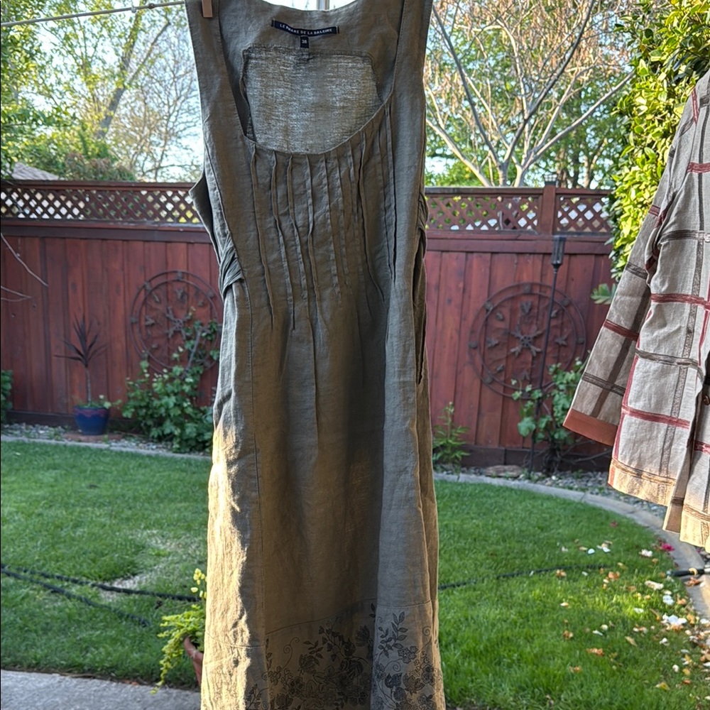 Elegant Olive Green Sleeveless Dress